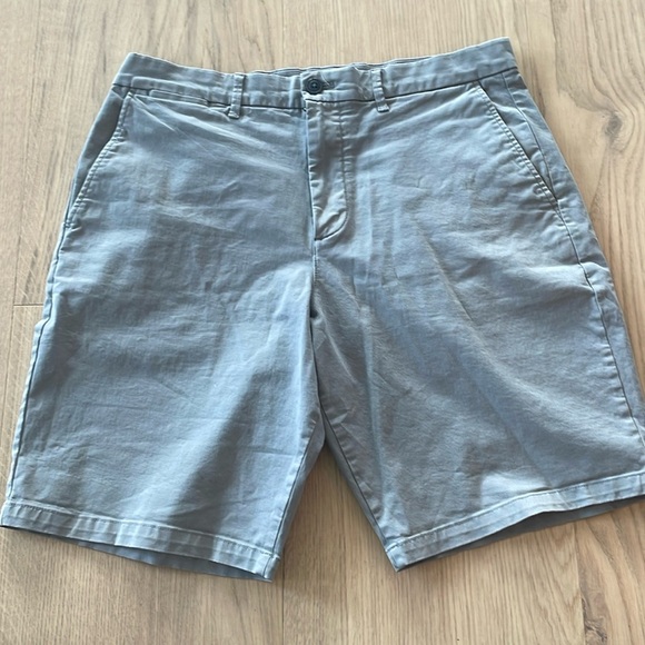 GAP Other - Gap | 10” shorts light grey | size 33